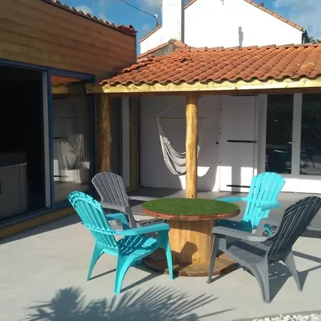 Le Spa Des 4 Saisons Avec Jacuzzi Privatif Tatil Evi